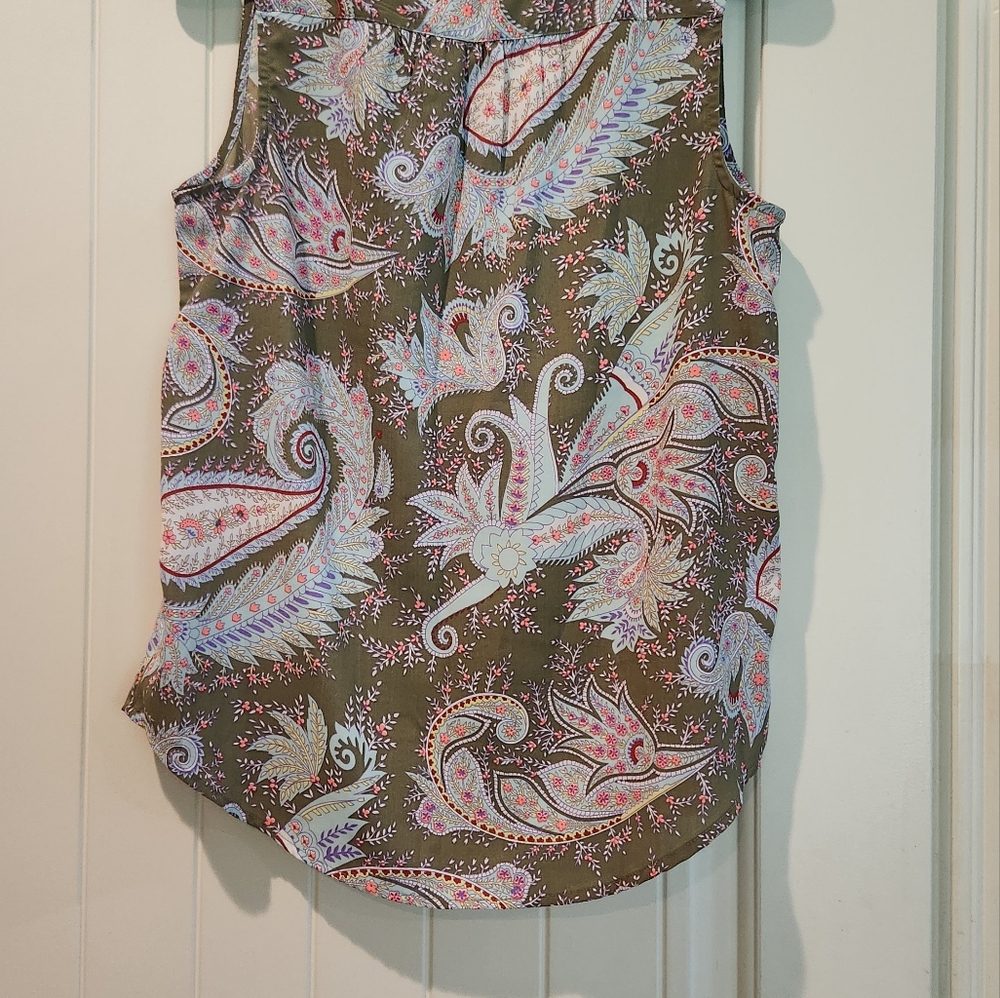 American Eagle tank /small /multi color - Picture 4 of 5
